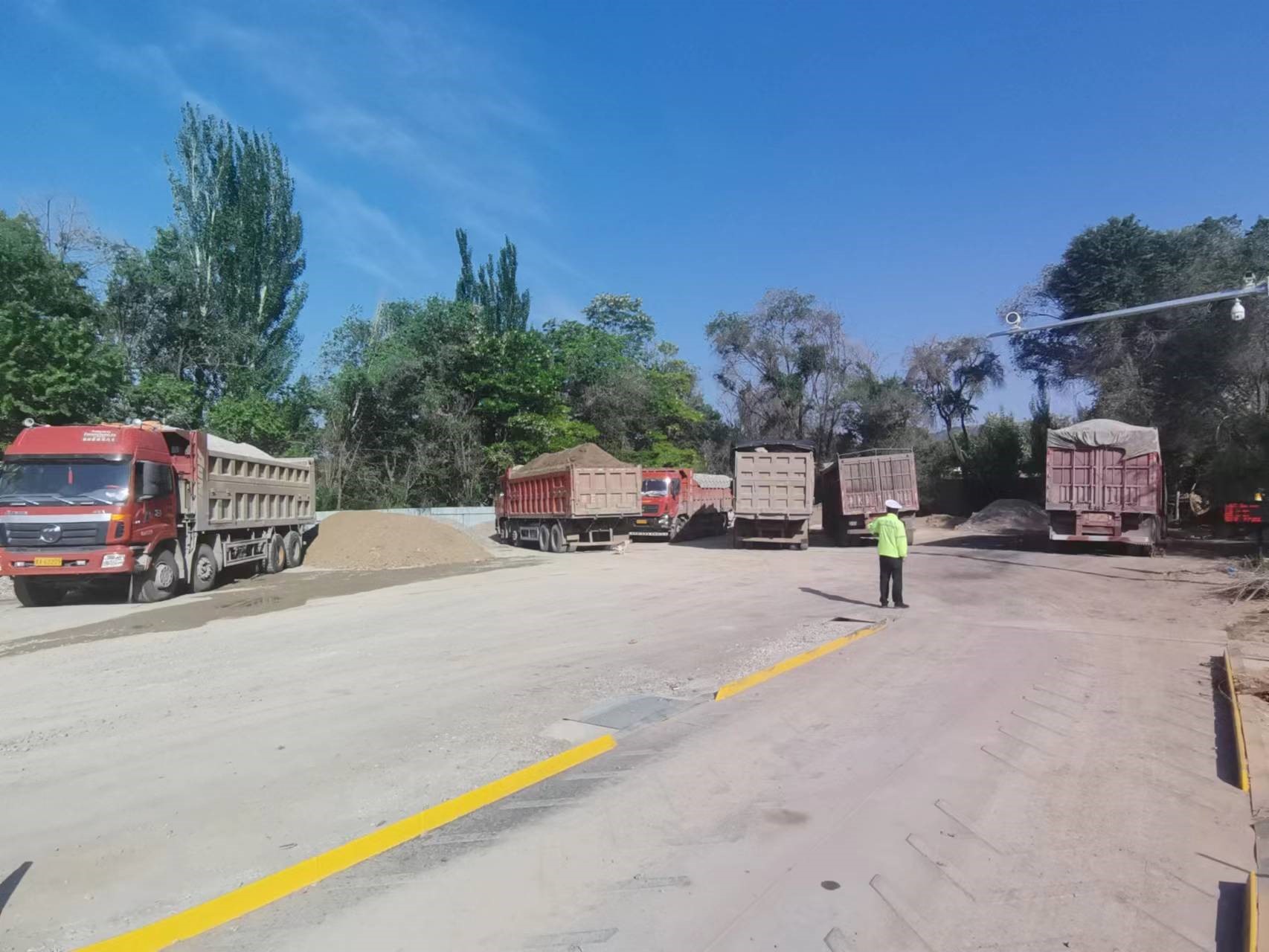 图片2.jpg 图片2.jpg