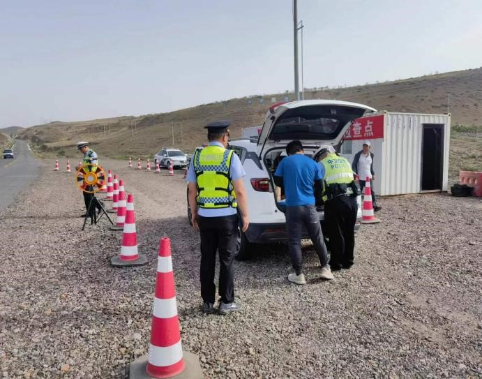 图片4.jpg 图片4.jpg