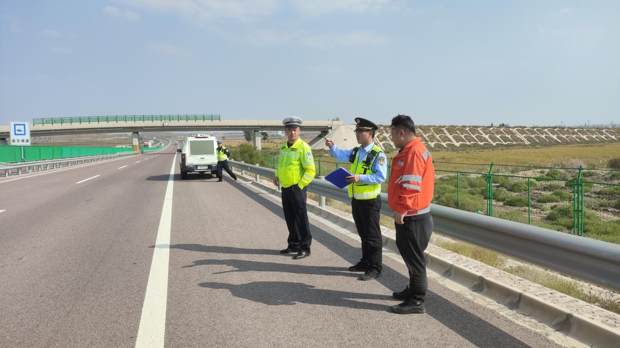 图片42.jpg 图片42.jpg